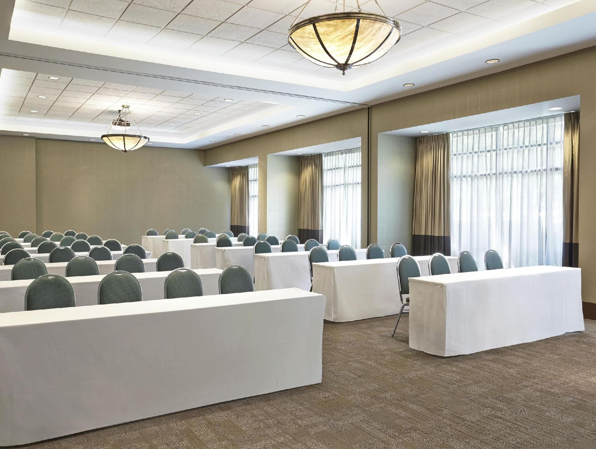 Grand Park Hotel Vancouver Airport, an Ascend Collection Hotel