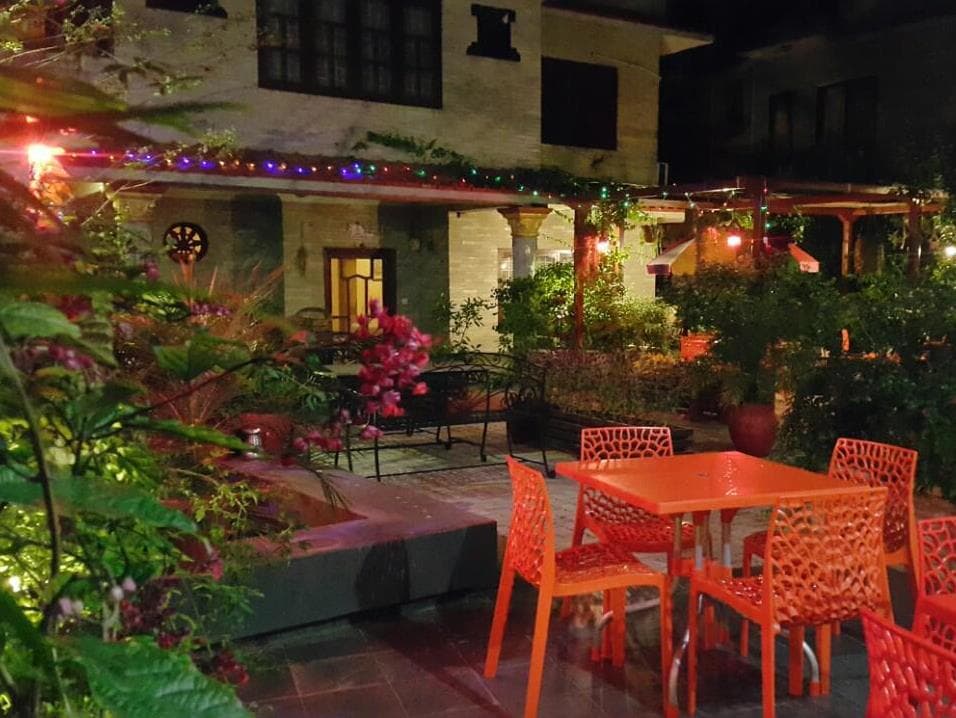 Hotel Middle Path & Spa