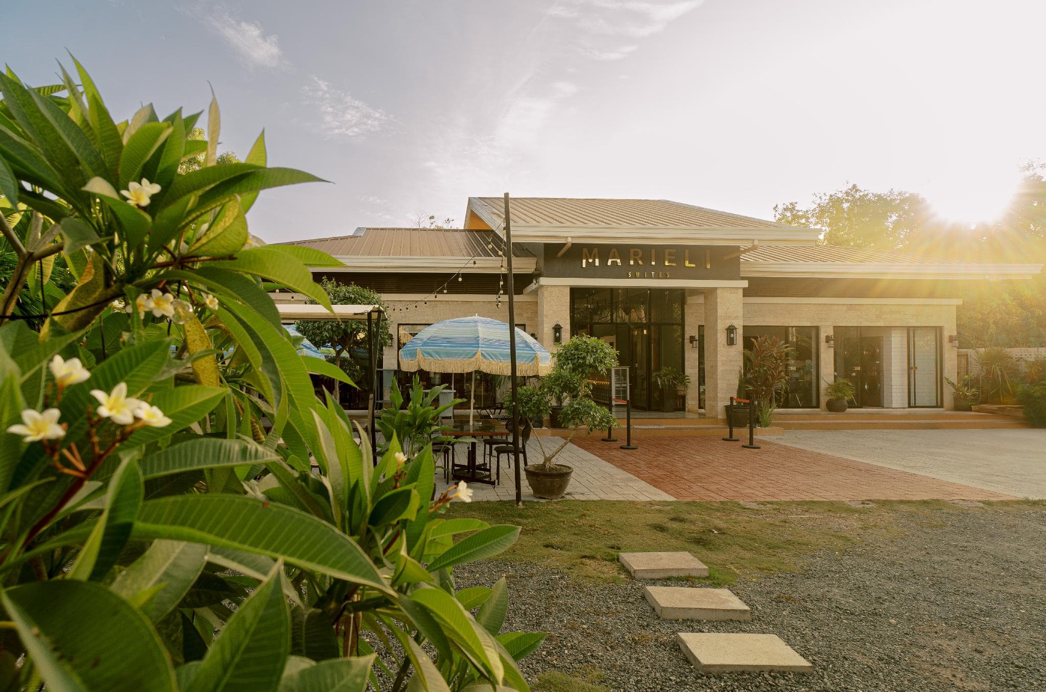 Marieli Suites