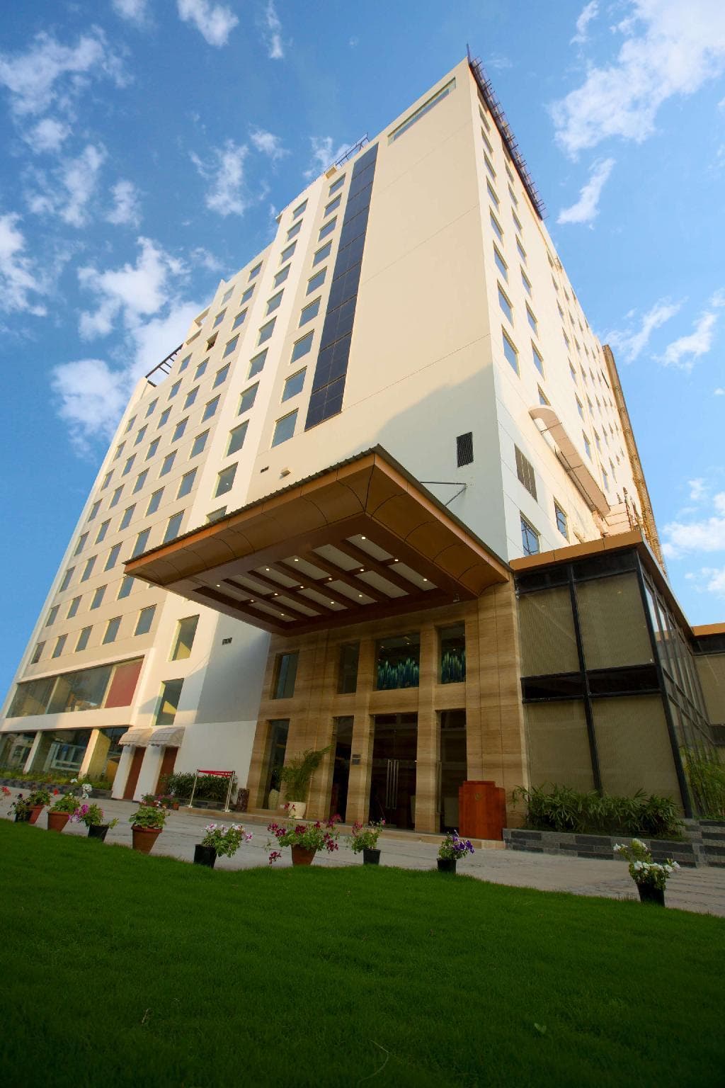 Ramada by Wyndham Ghaziabad Vasundhara
