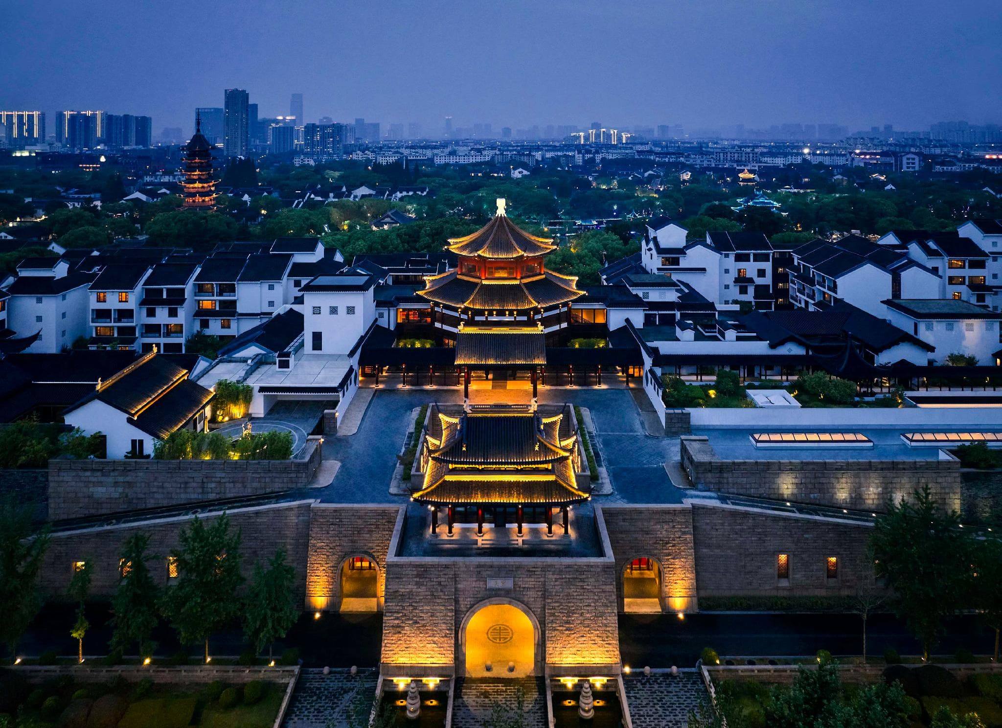 Pan Pacific Suzhou -Including unlimited access to the 4A-level Panmen Scenic Area