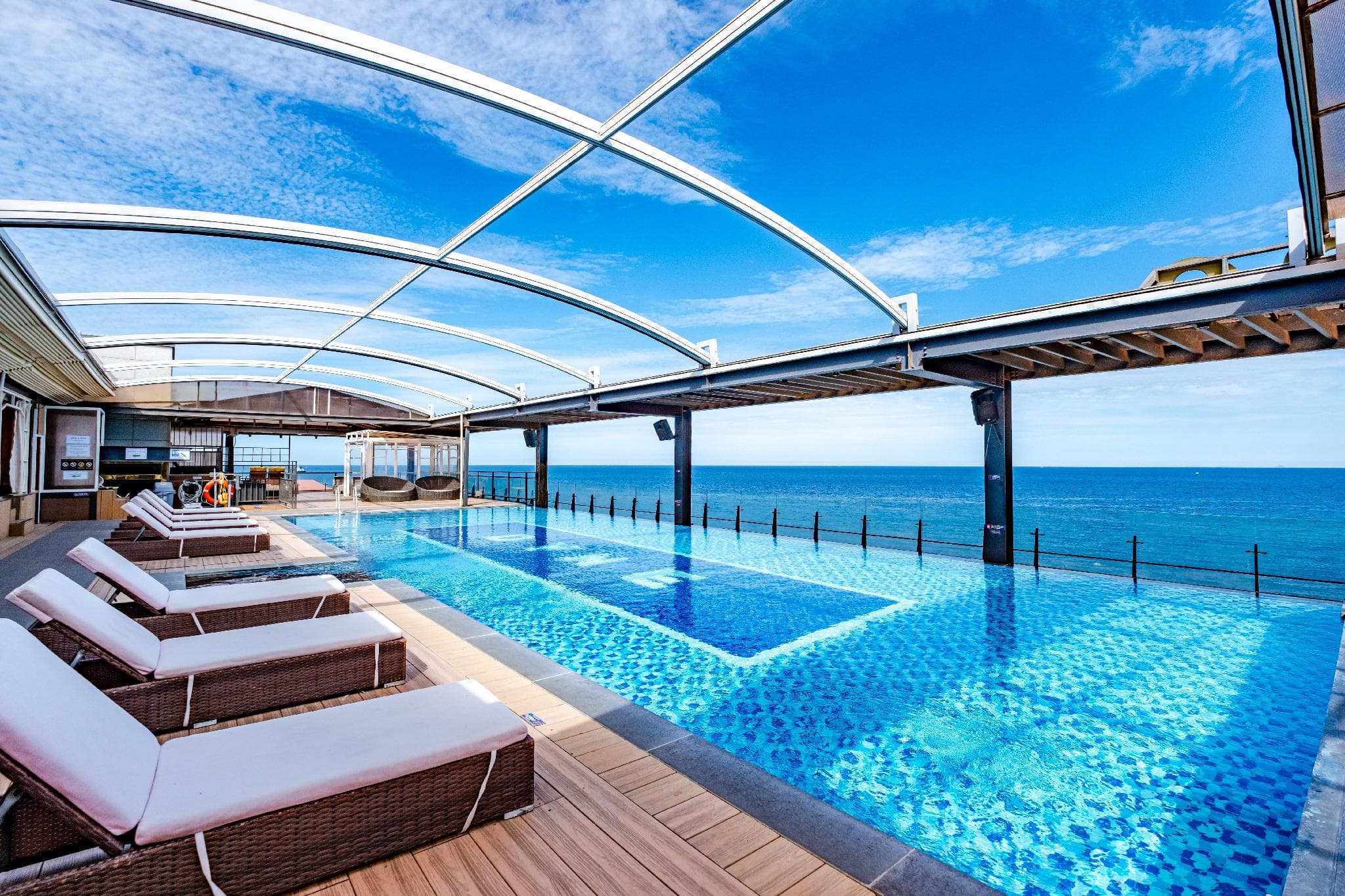 Dyne Oceano Hotel