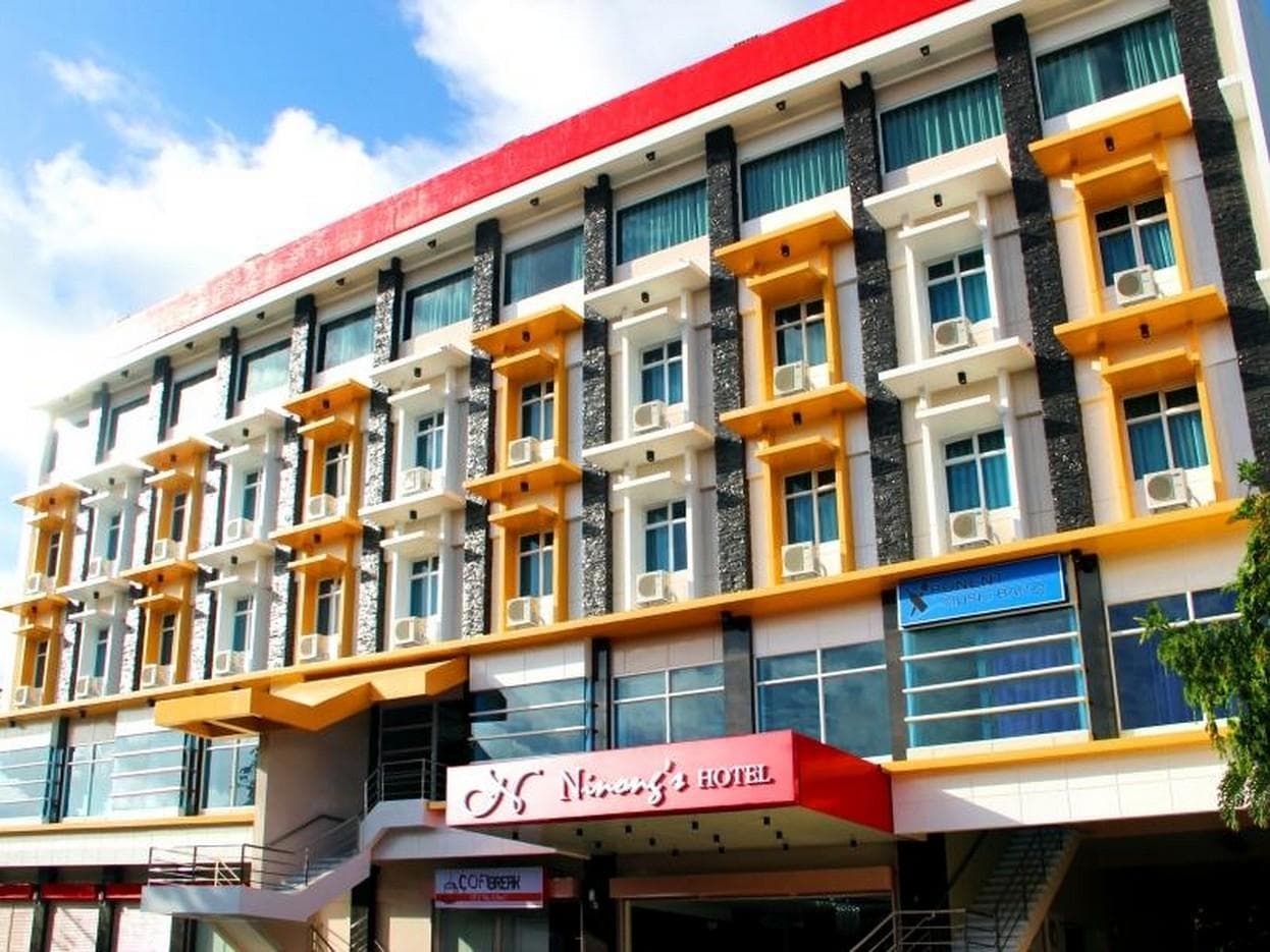 Ninong's Hotel