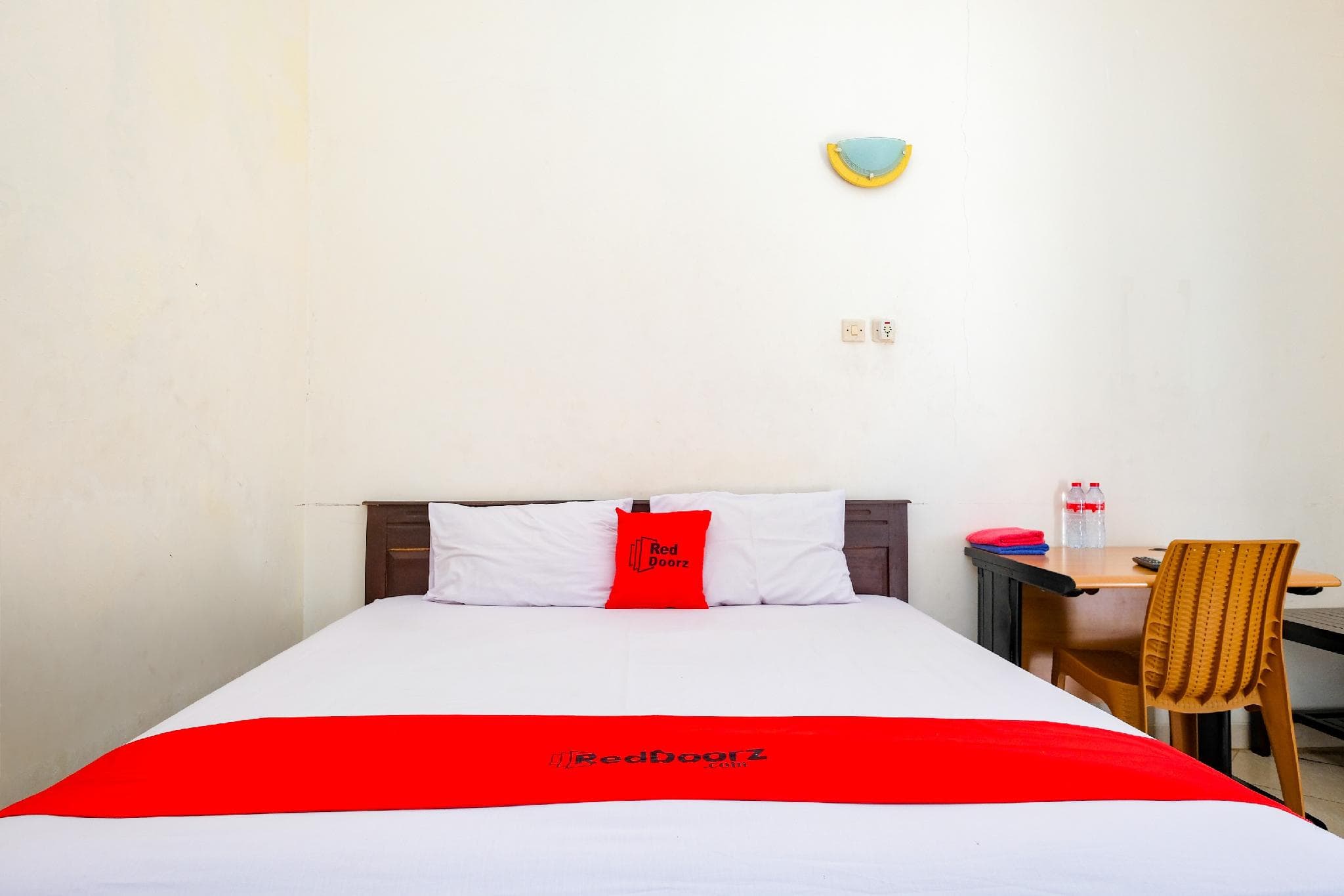 RedDoorz Syariah near Alun Alun Kebumen