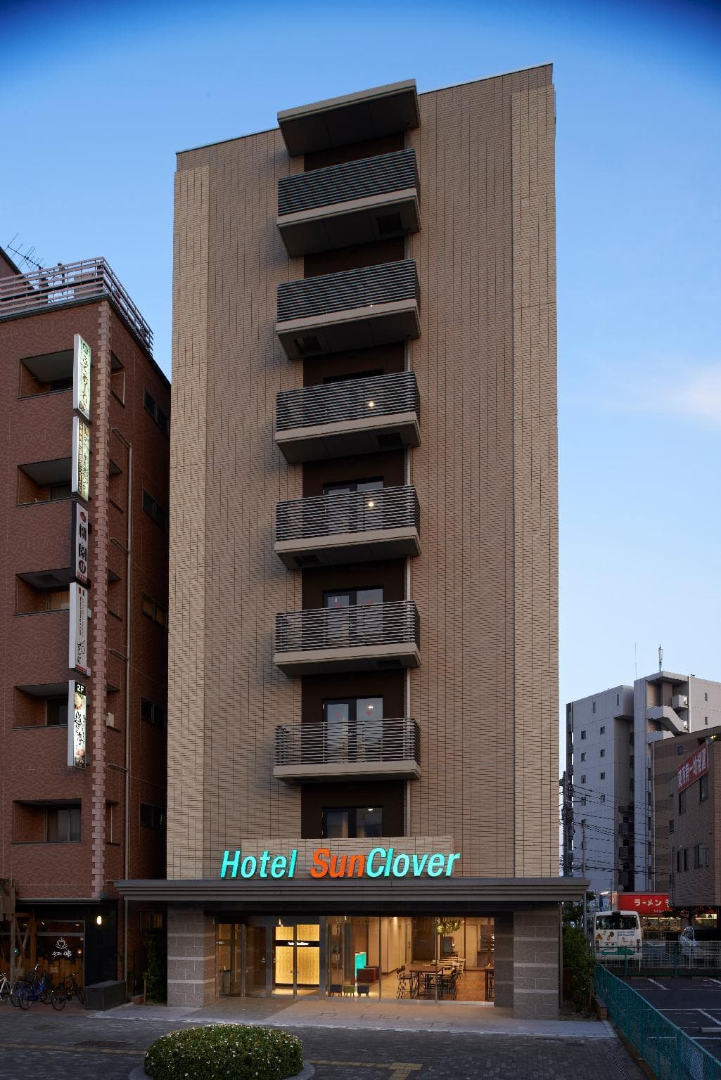 Hotel Sun Clover Koshigaya Eki mae