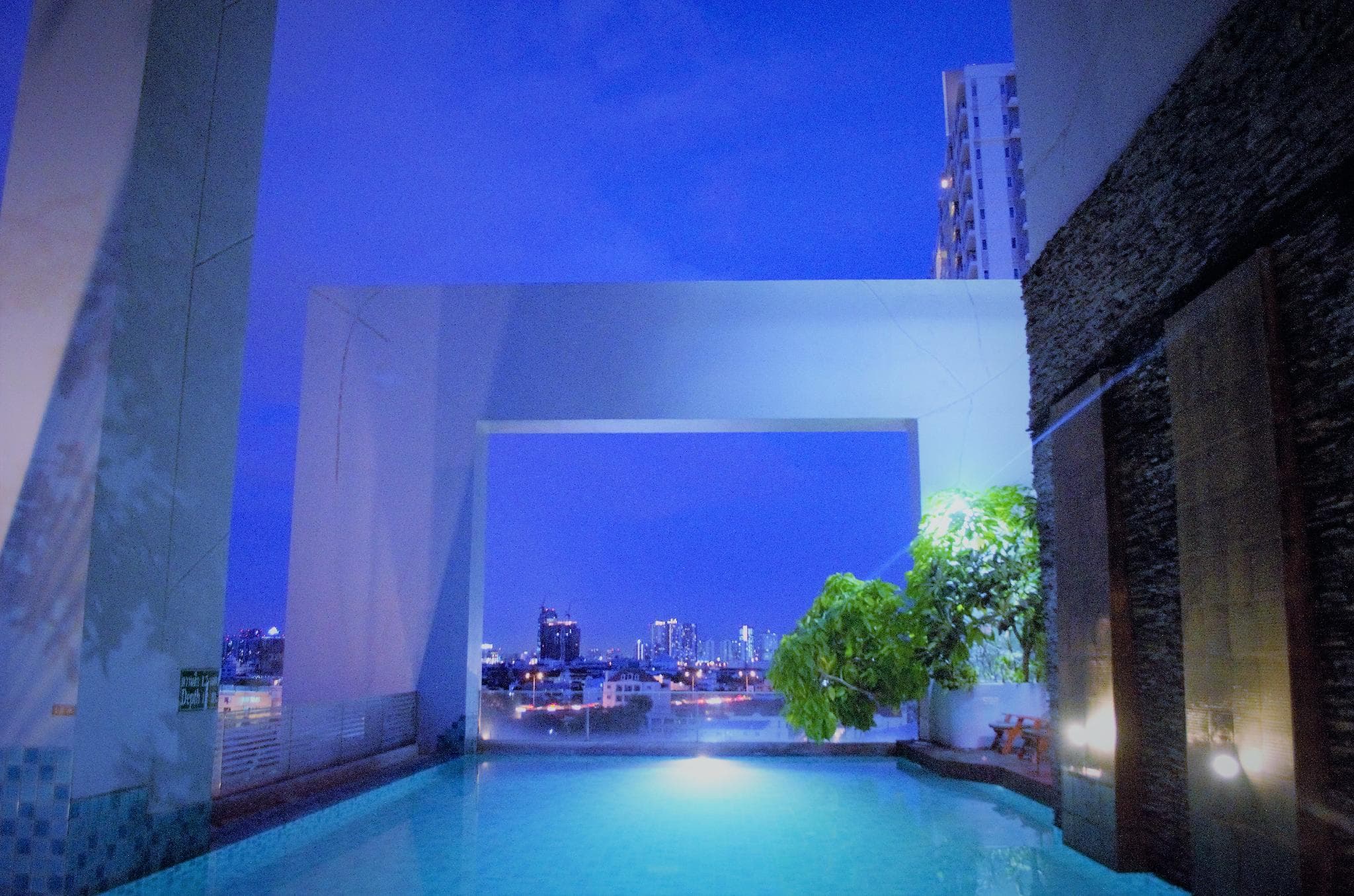 Grand Howard Hotel