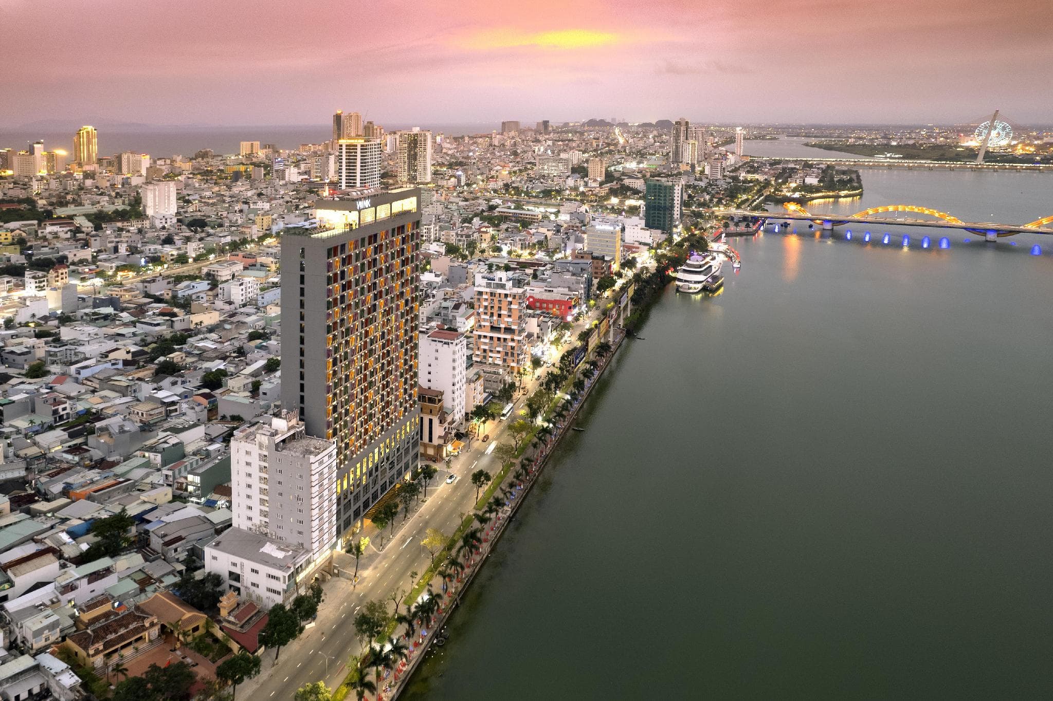 Wink Danang Riverside, Unscripted by Hyatt- 24 hours stay