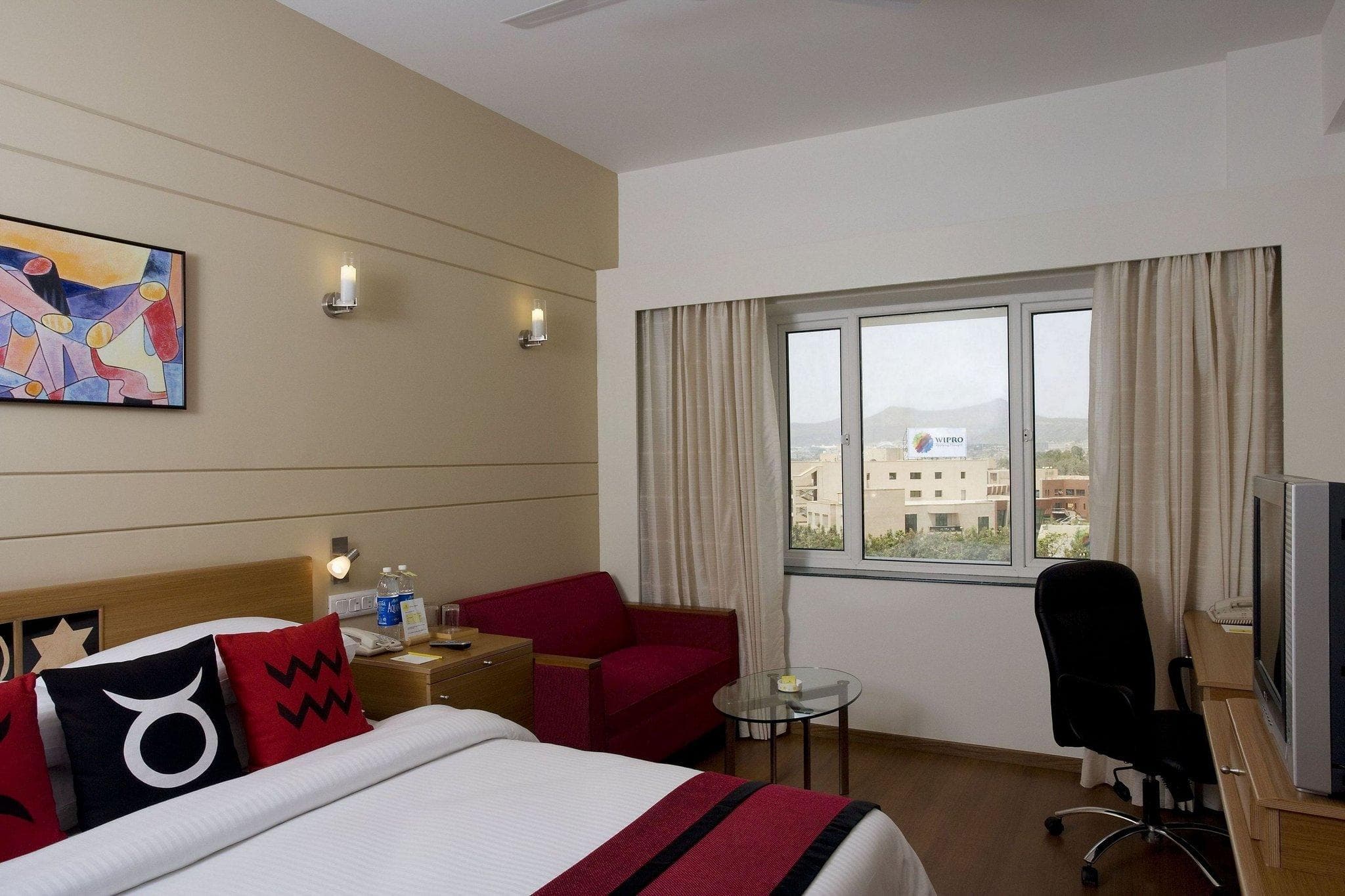 Lemon Tree Hotel Hinjawadi