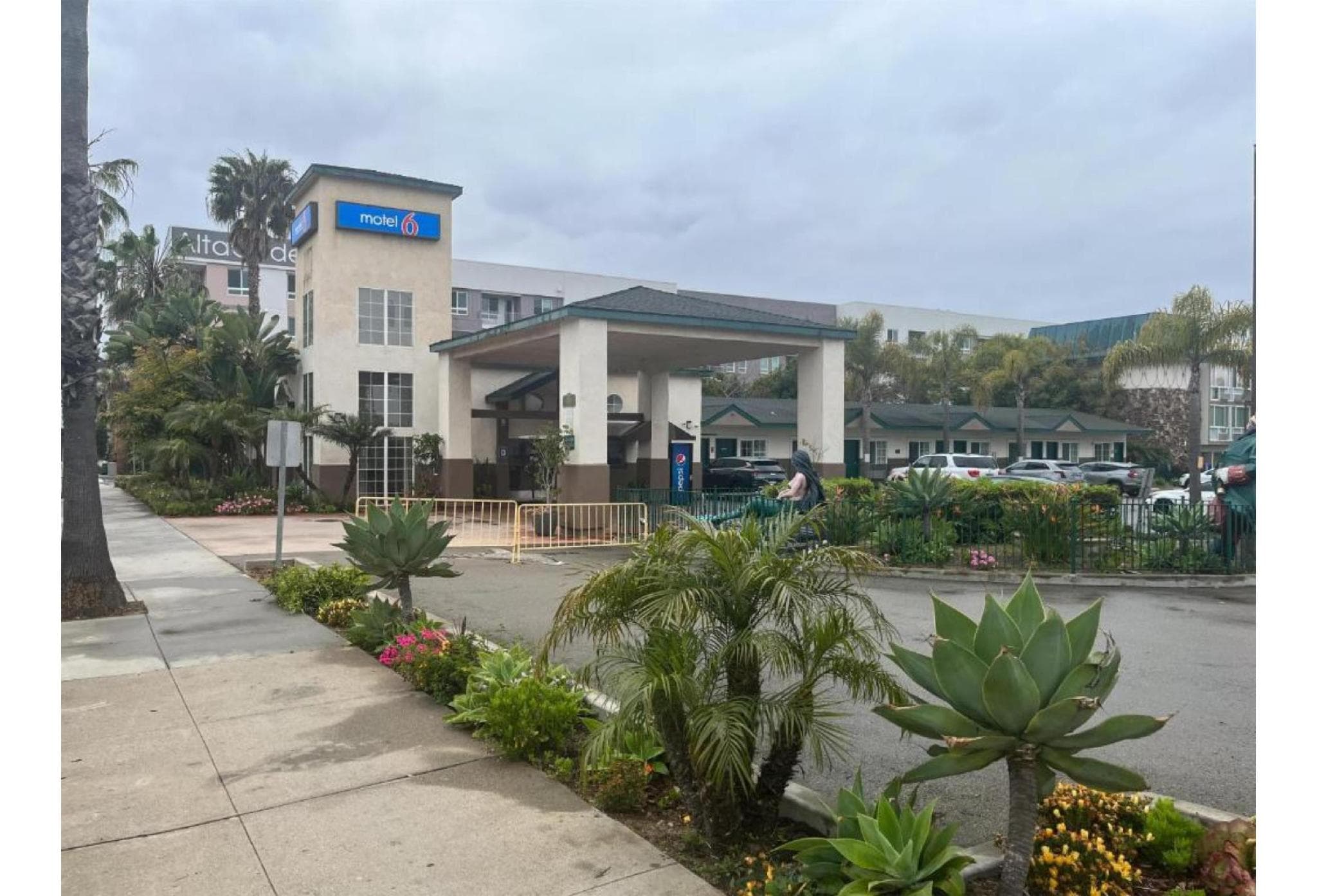 Motel 6 Oceanside, CA – Marina / Camp Pendleton