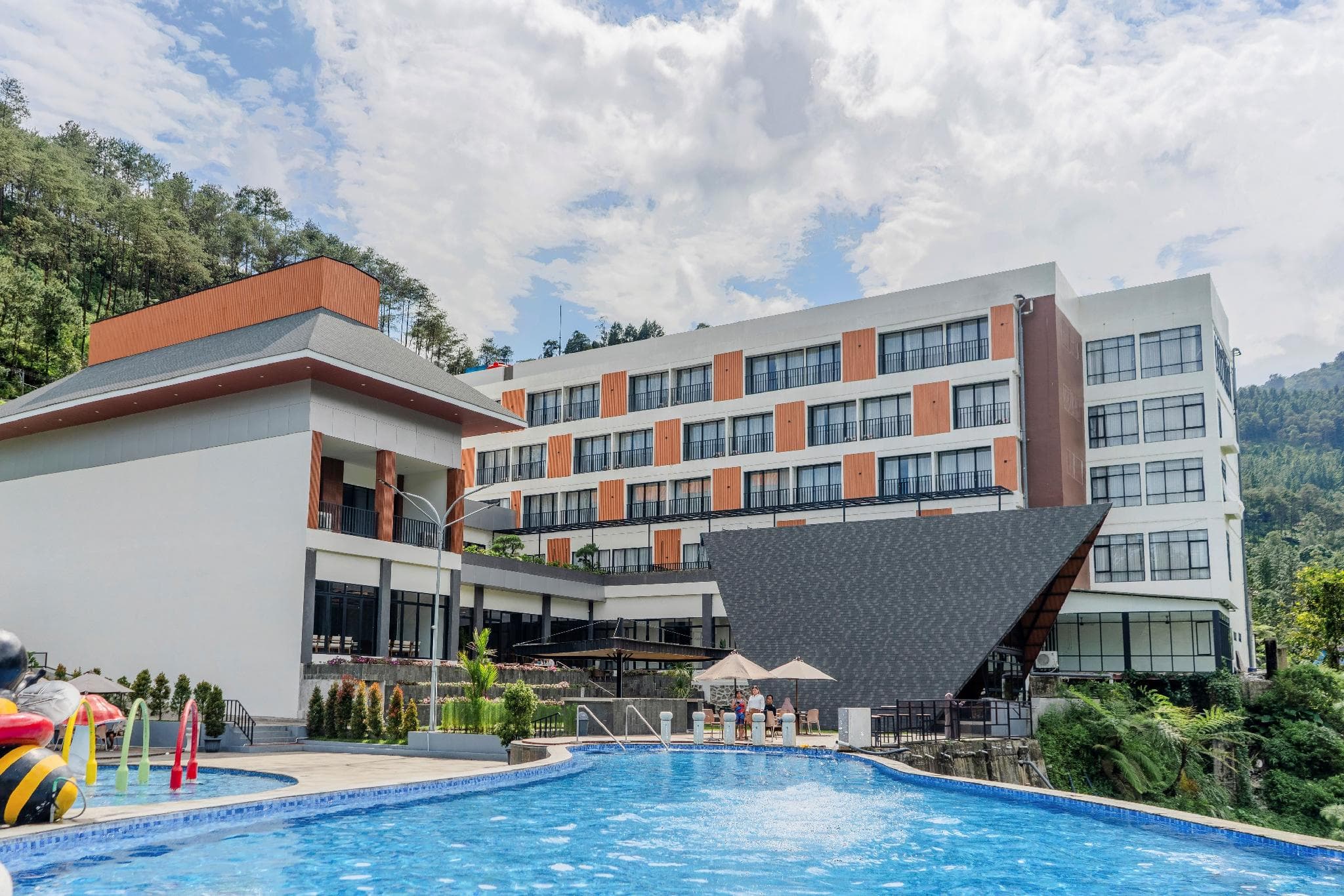 Gulala Azana Hotel & Resort Guci Tegal