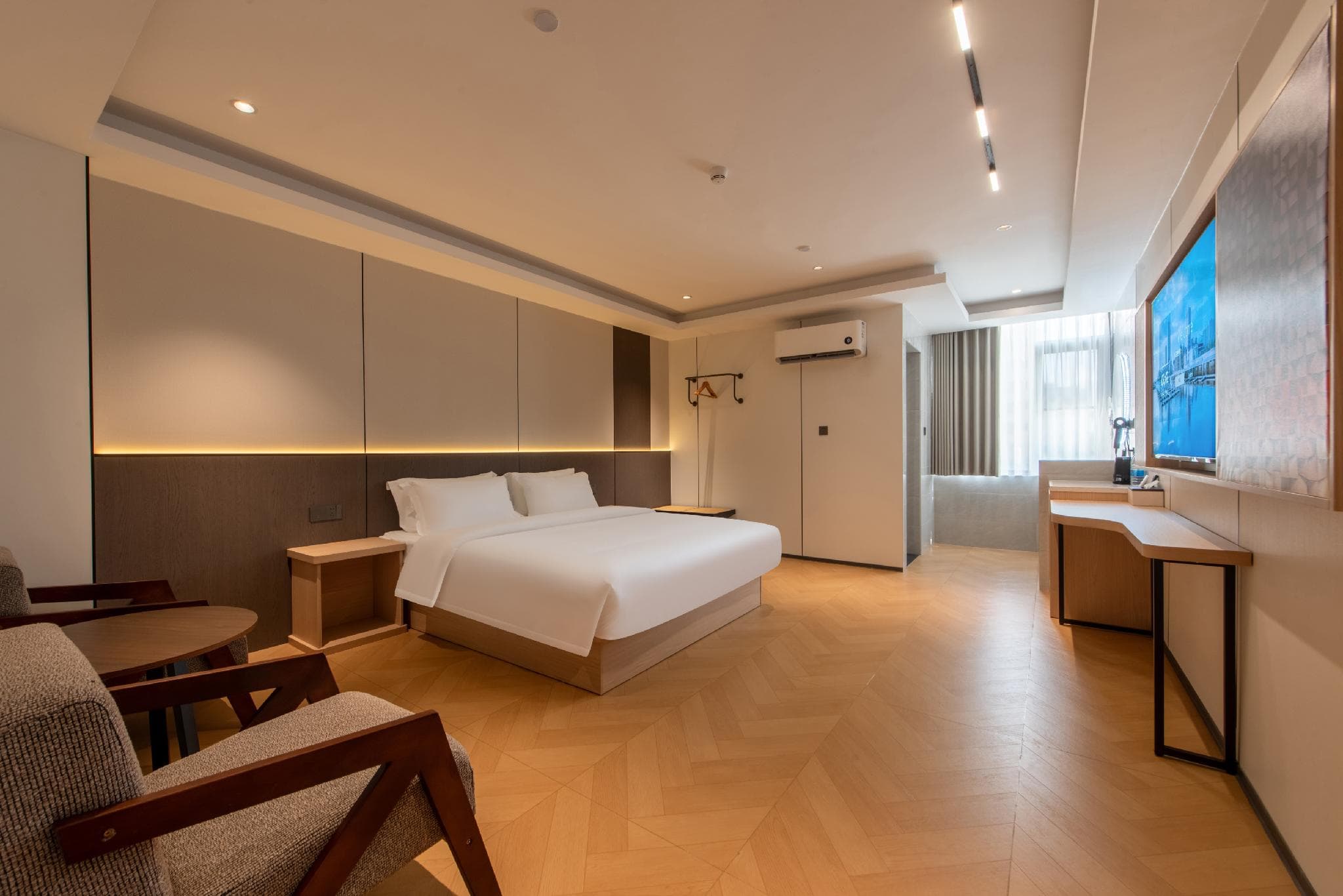 Huahang Hotel-Free Airport Transfer