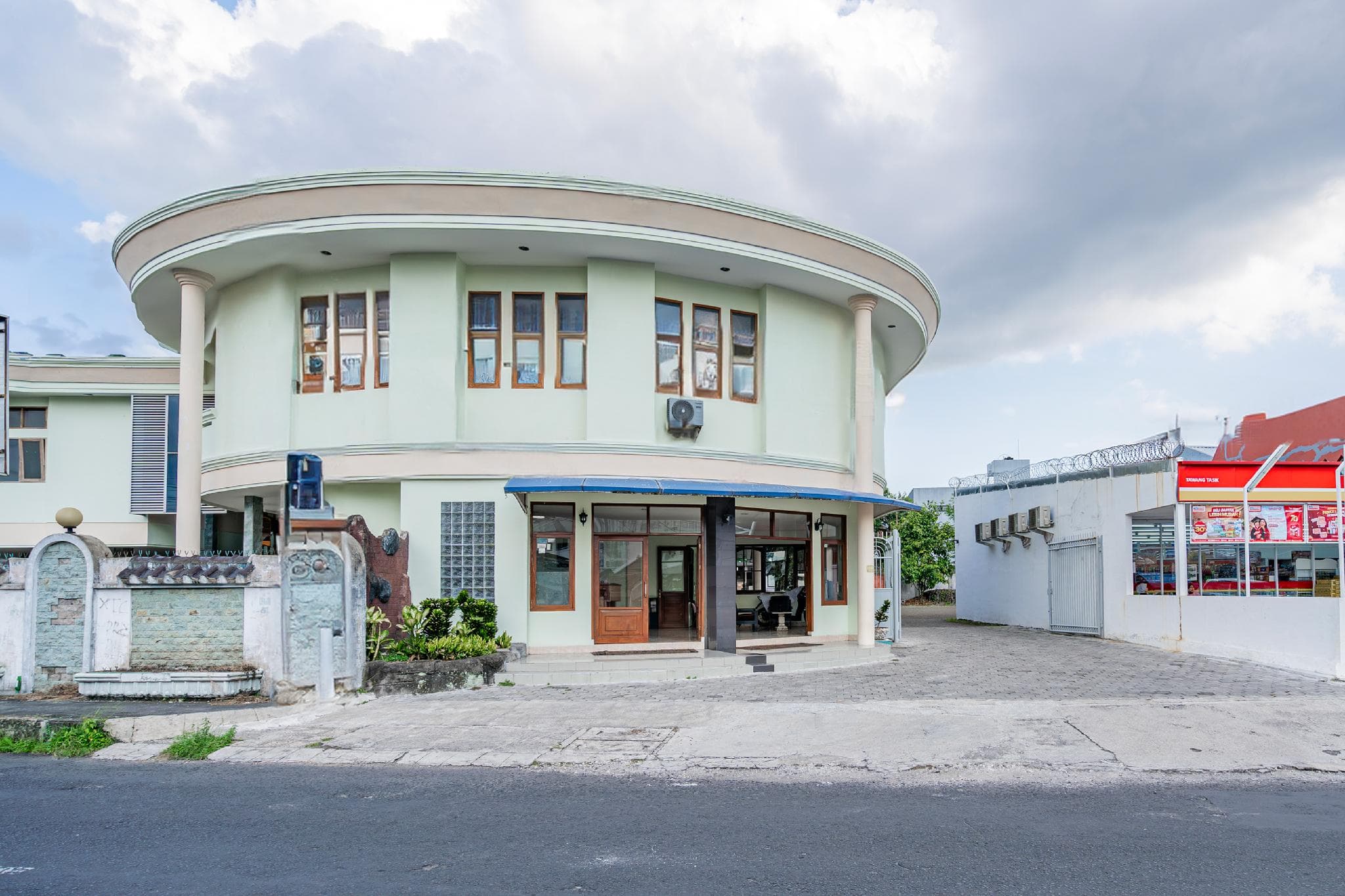 Collection O Tasikmalaya Near Stadium Wiradadaha Formerly Hotel Abadi