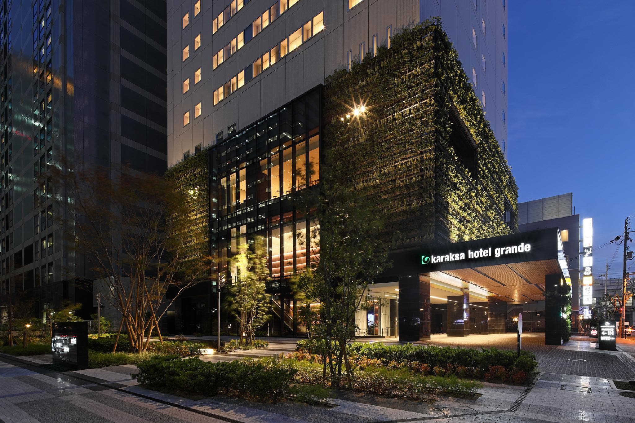 karaksa hotel grande Shin-Osaka Tower