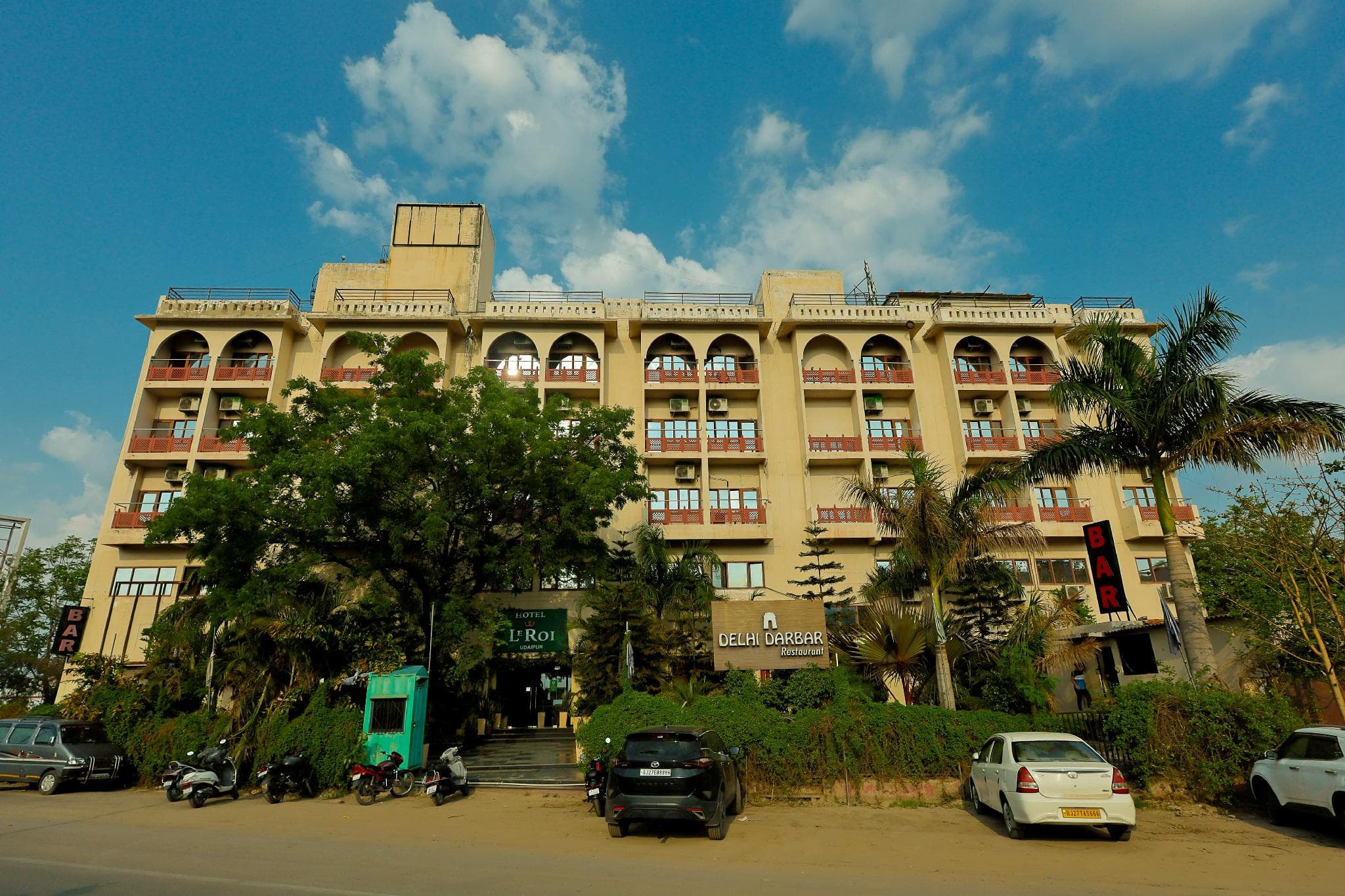 Le Roi Udaipur Hotel